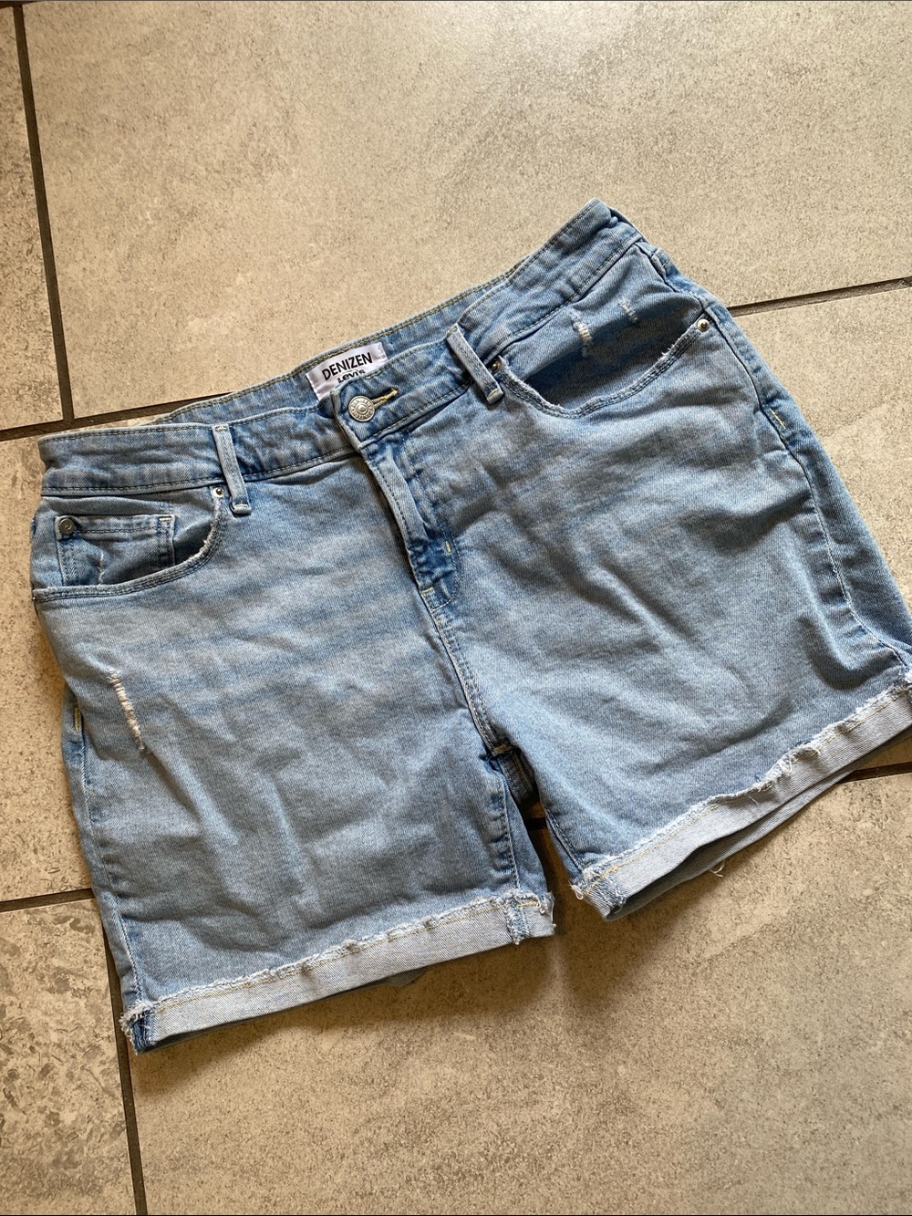 Denizen from Levi's Light Wash Mid Rise  Denim Rolled Hem Shorts